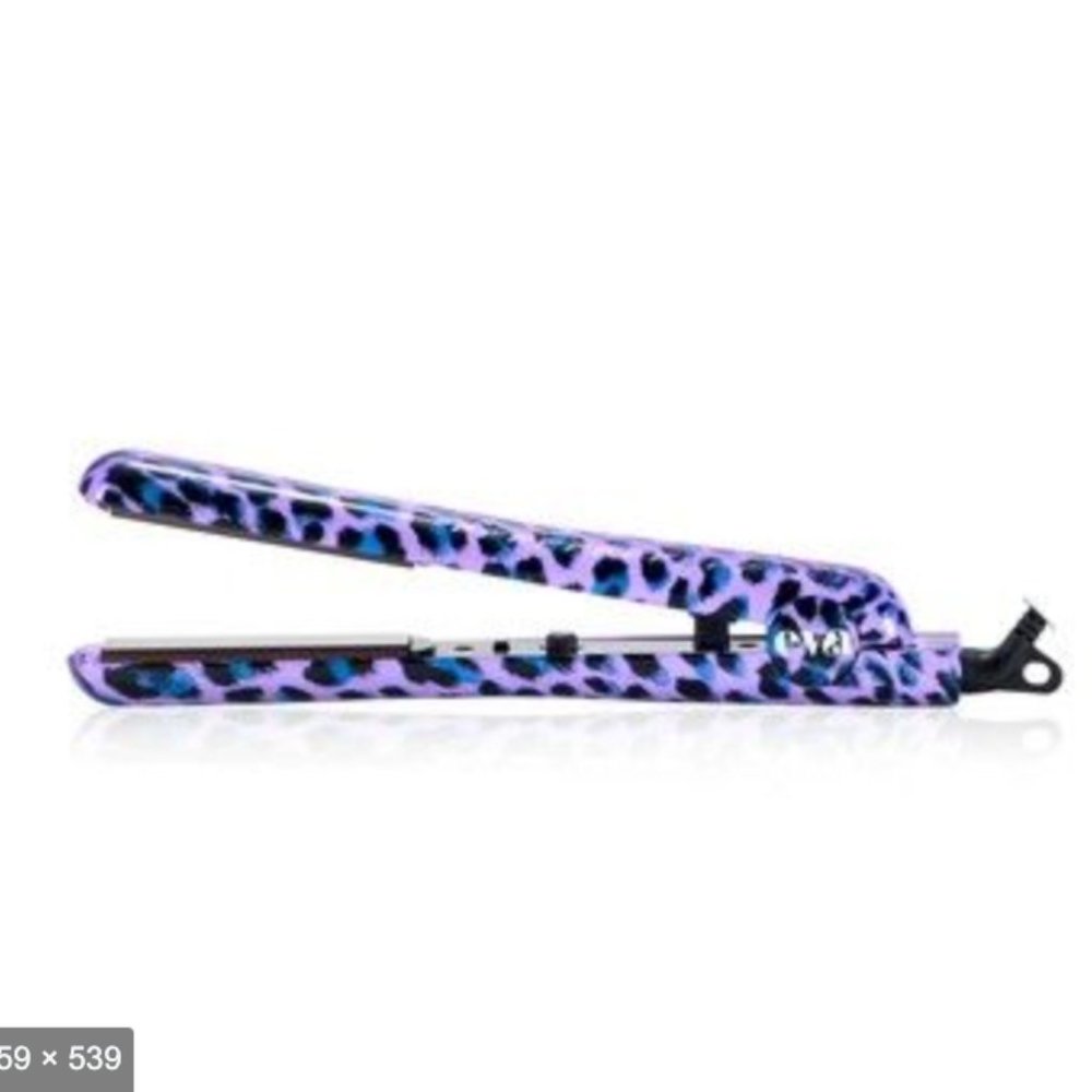 Purple Leopard Print! E.V.A Ceramic Straightener